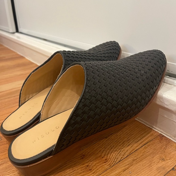 Nisolo Woven Leather Mules in Black, Size 9.5 - Picture 5 of 6